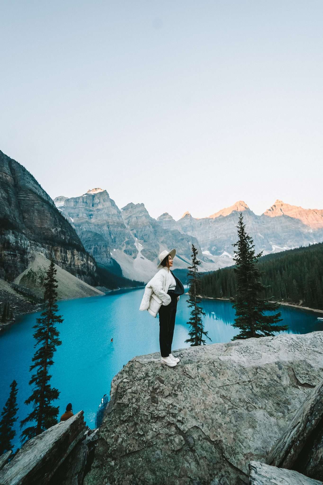 what to do at moraine lake