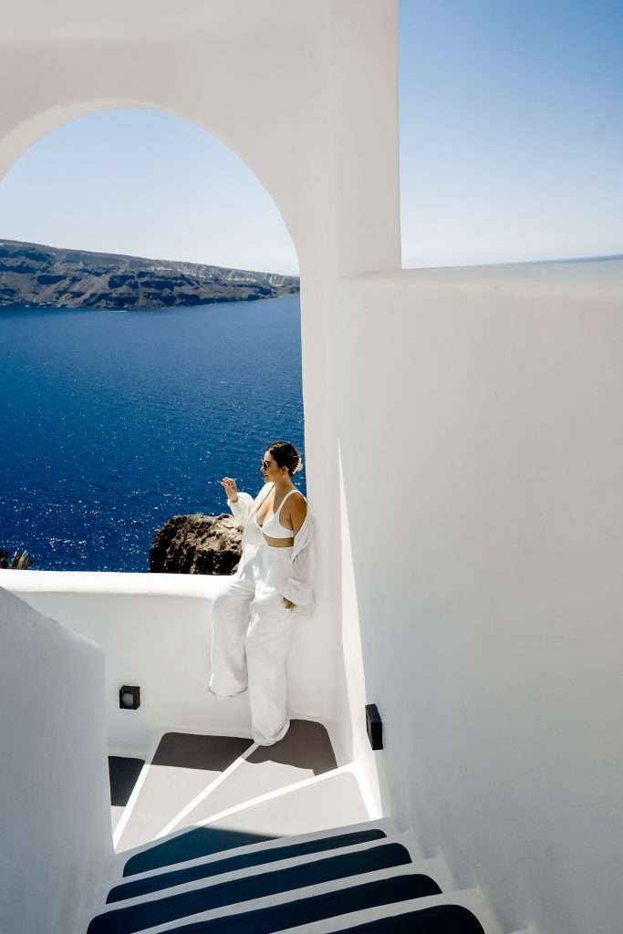 BEST PLACE TO STAY IN SANTORINI