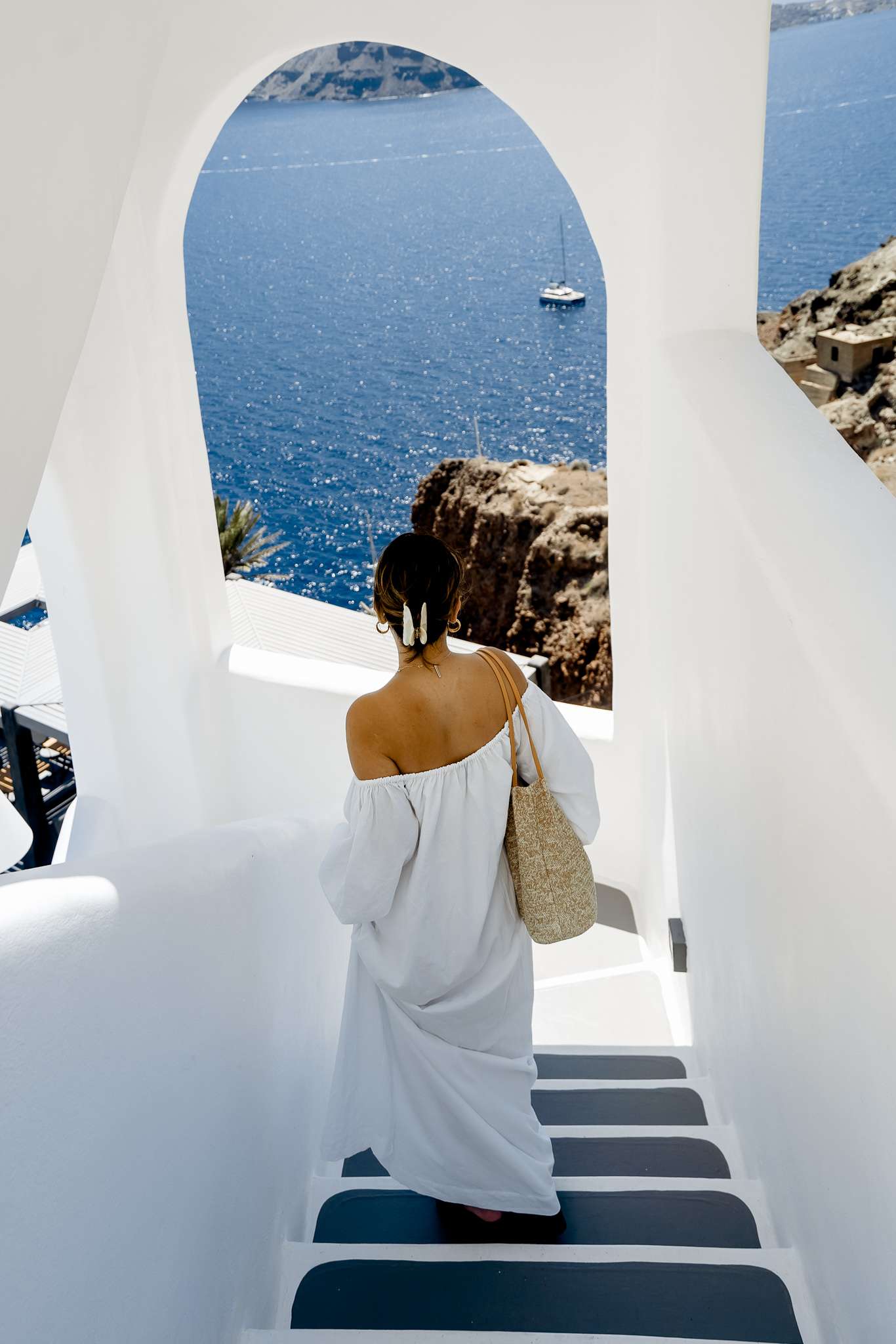 The Best Place To Stay In Santorini (Towns & Hotels)