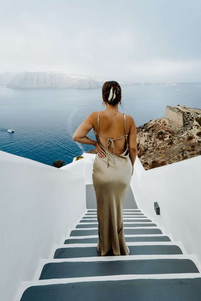 5 Amazing Hotel in santorini with private pools to Book