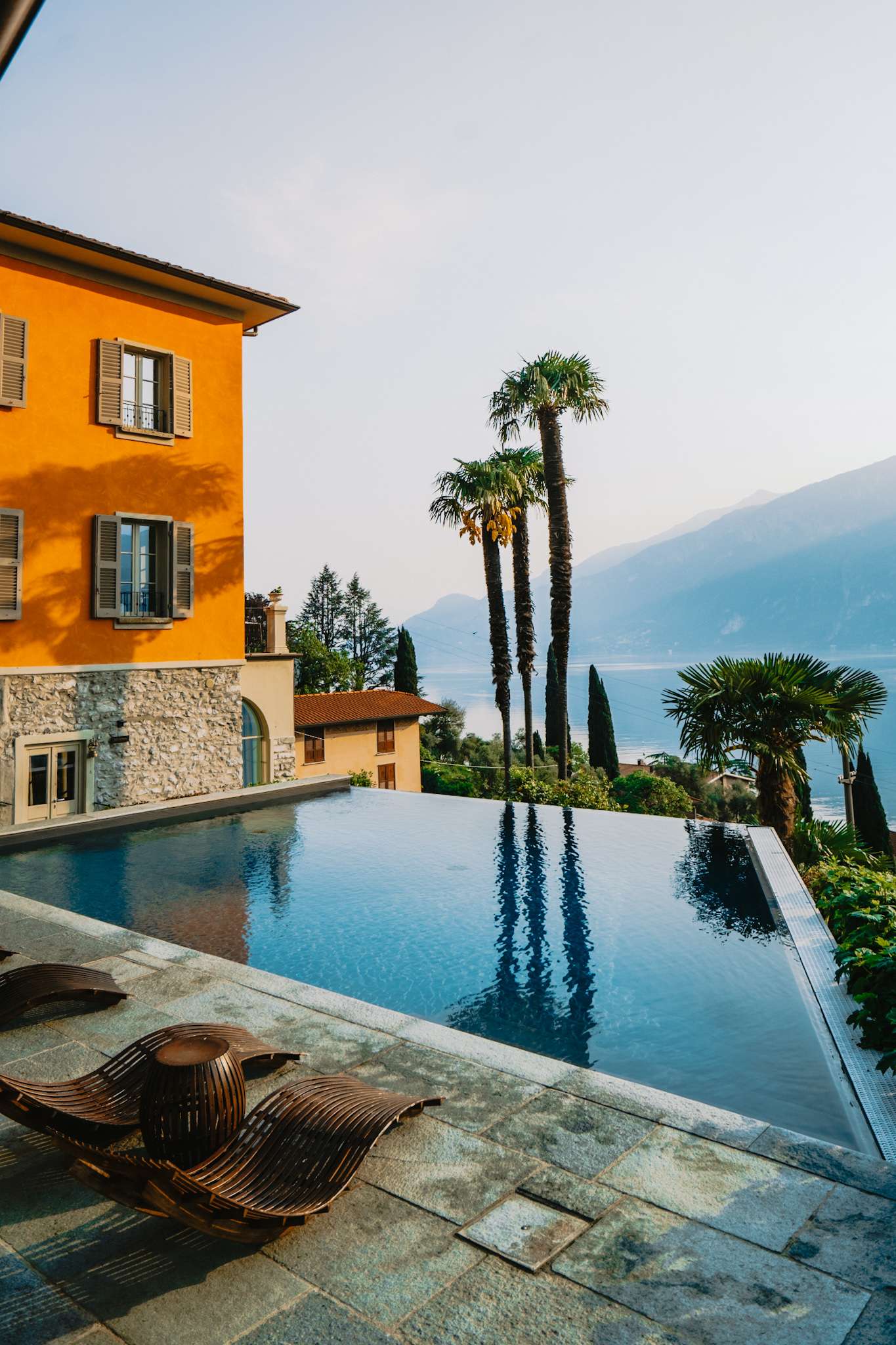 https://cocotran.com/where-to-stay-in-lake-como/