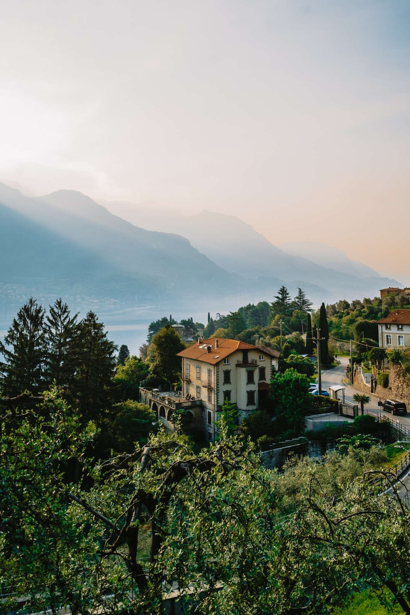 https://cocotran.com/where-to-stay-in-lake-como/