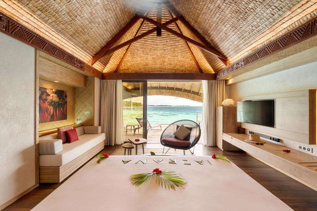 https://cocotran.com/best-overwater-bungalows-bora-bora/