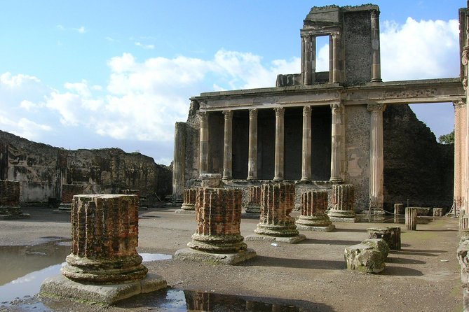 (2026) 27 Best Things to Do in Rome pompeii tour