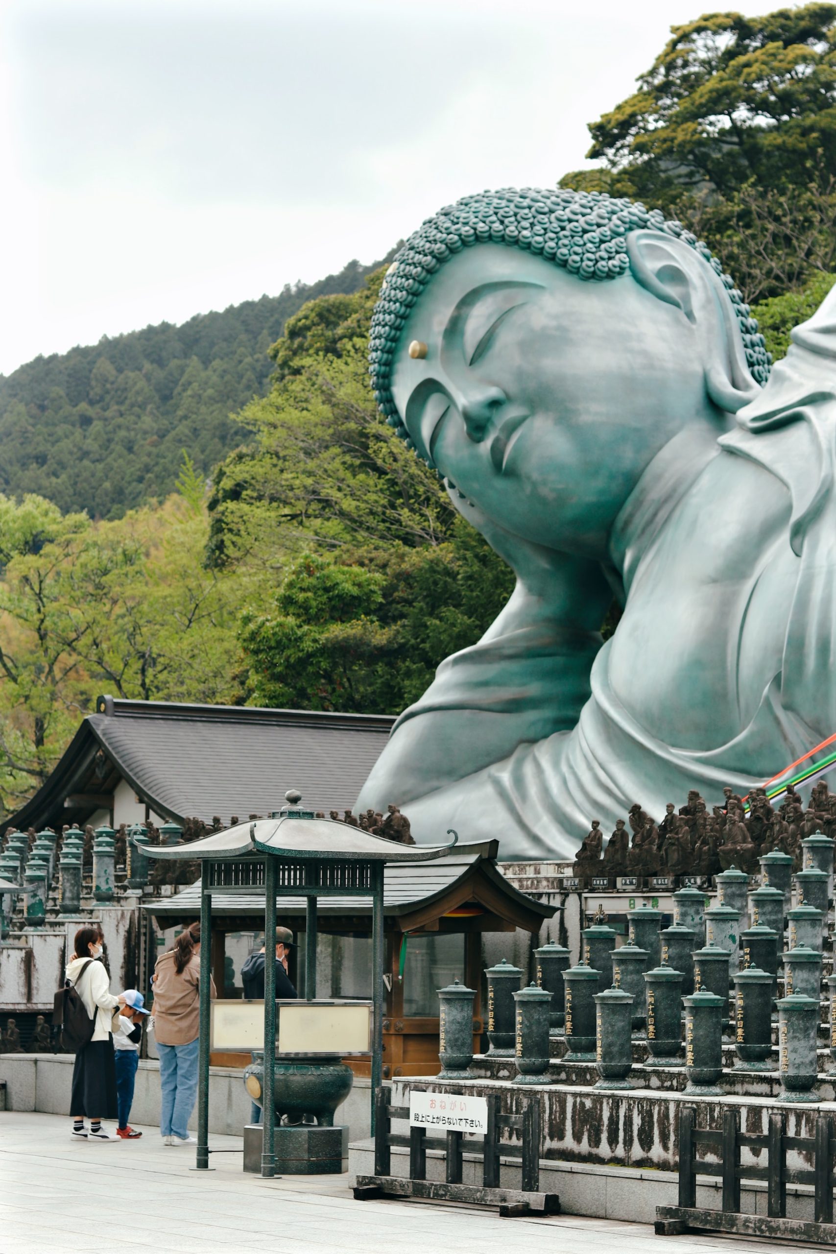 The Ultimate Fukuoka Itinerary: How to Spend 2-4 Days in Fukuoka, Japan (2023)