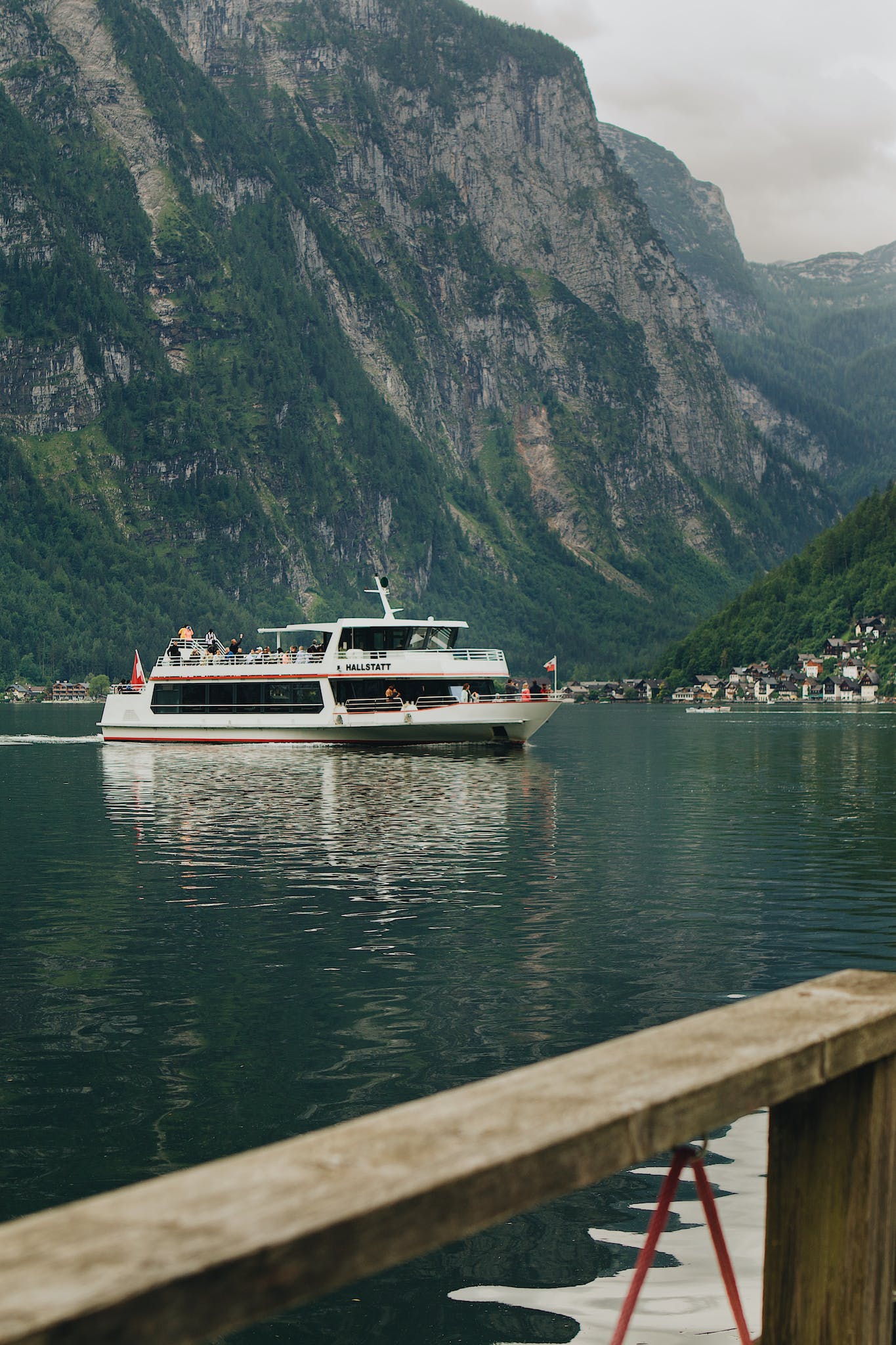 Lake Como Ferries: Info & Guide to Planning Your Trip in 2023