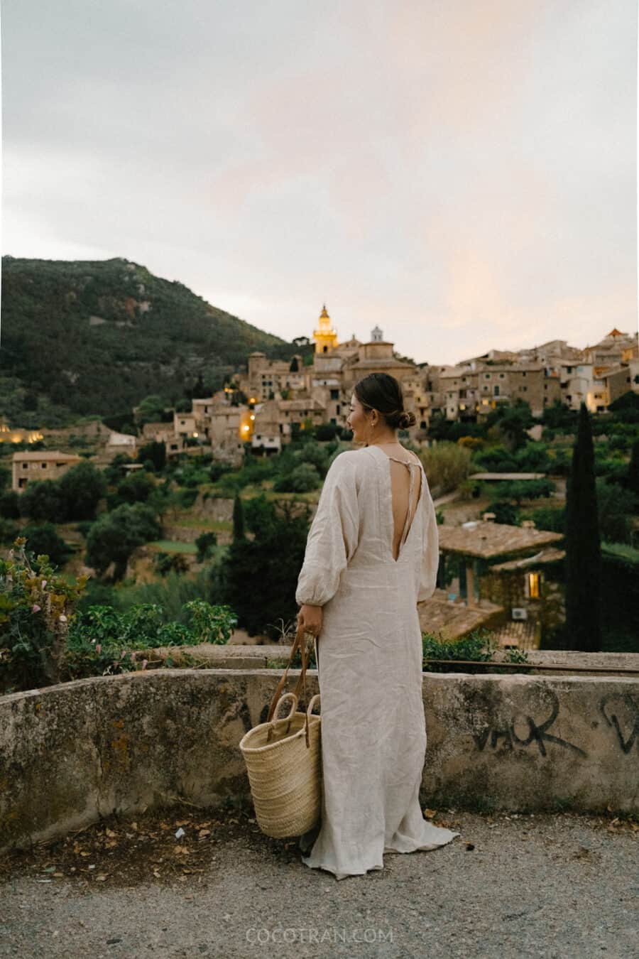 https://cocotran.com/guide-to-visiting-valldemossa-mallorca-spain/