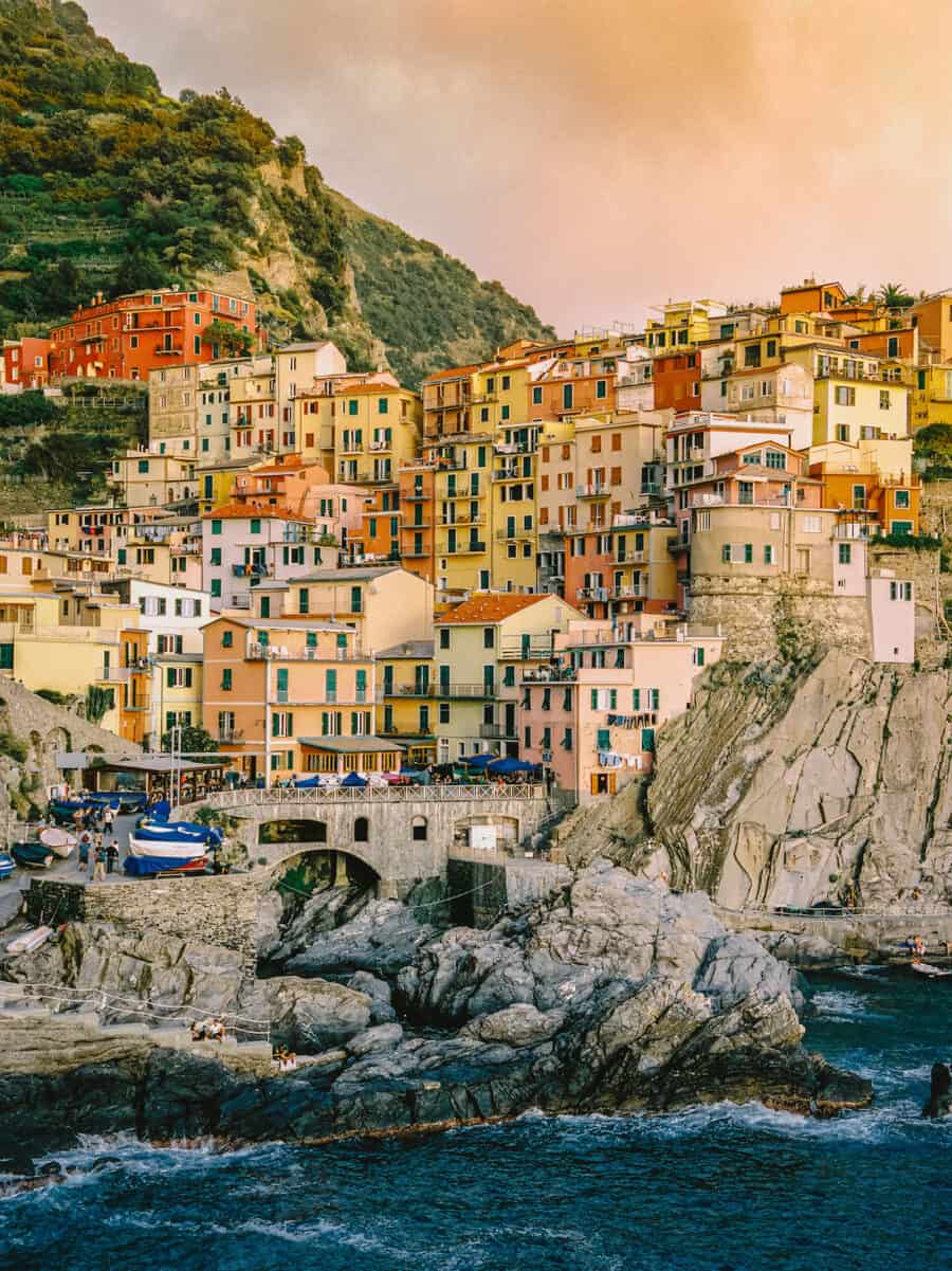 Coco Tran — Aesthetic Travel Blog By Film Photographer Coco Tran https://cocotran.com/best-cinque-terre-town/