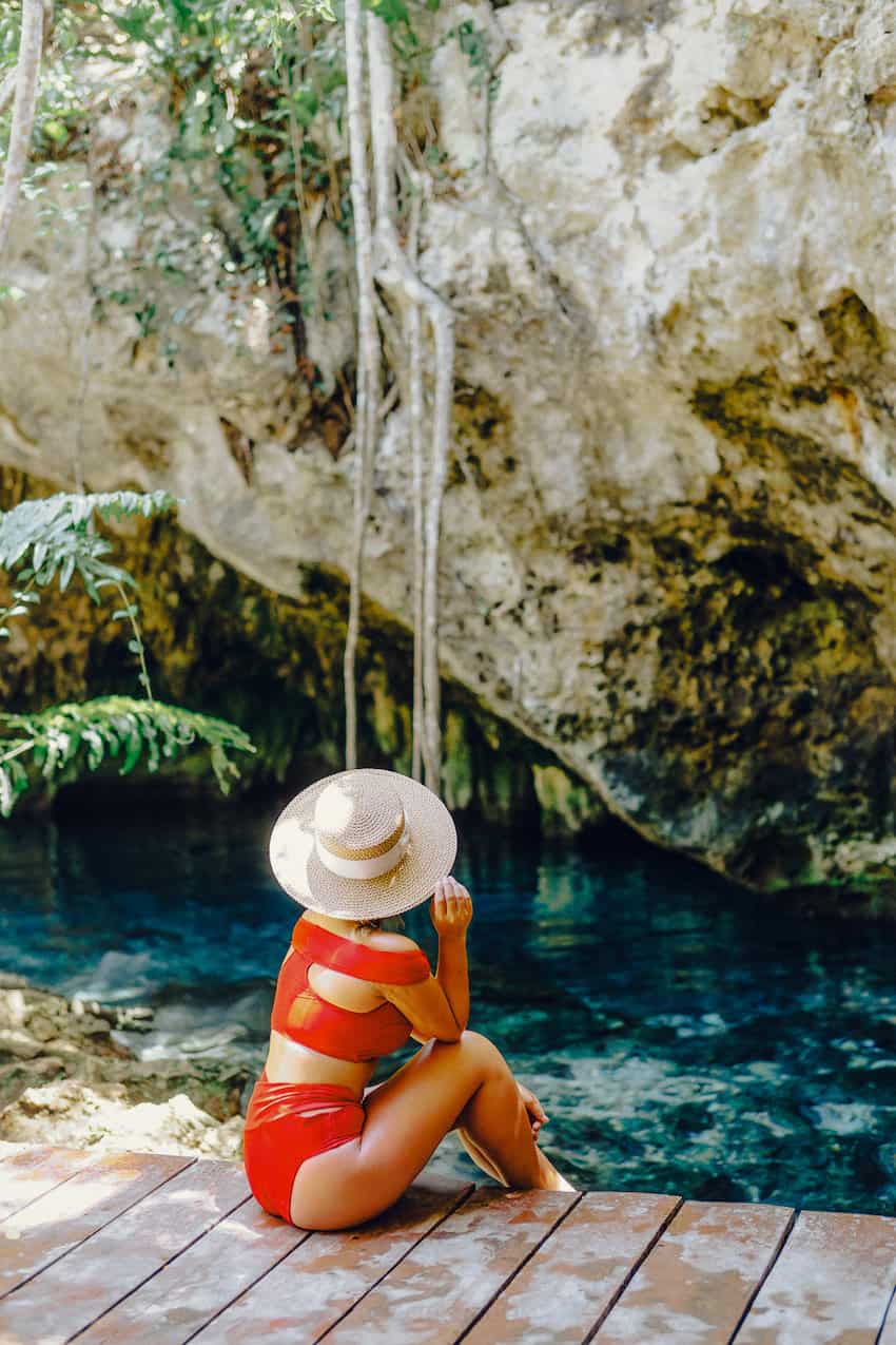 Cenote Dos Ojos Travel Guide